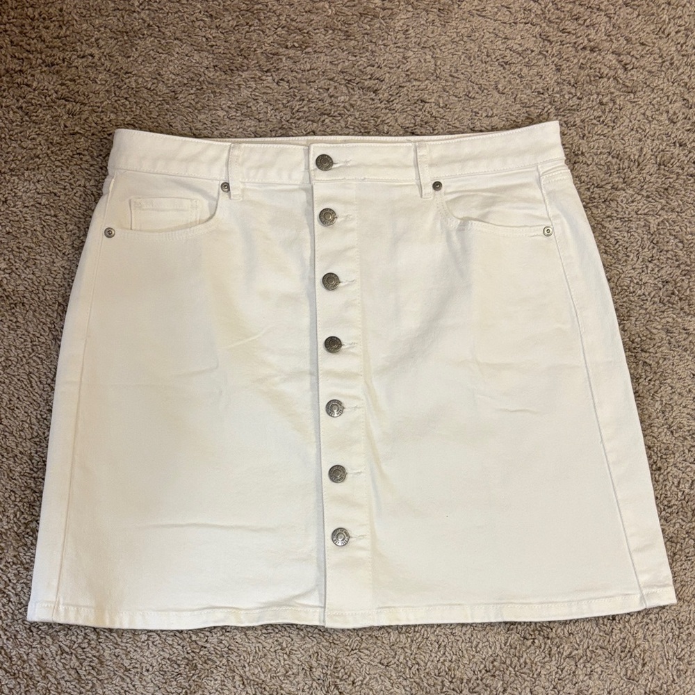 NWT LOFT White Button-Front Skirt